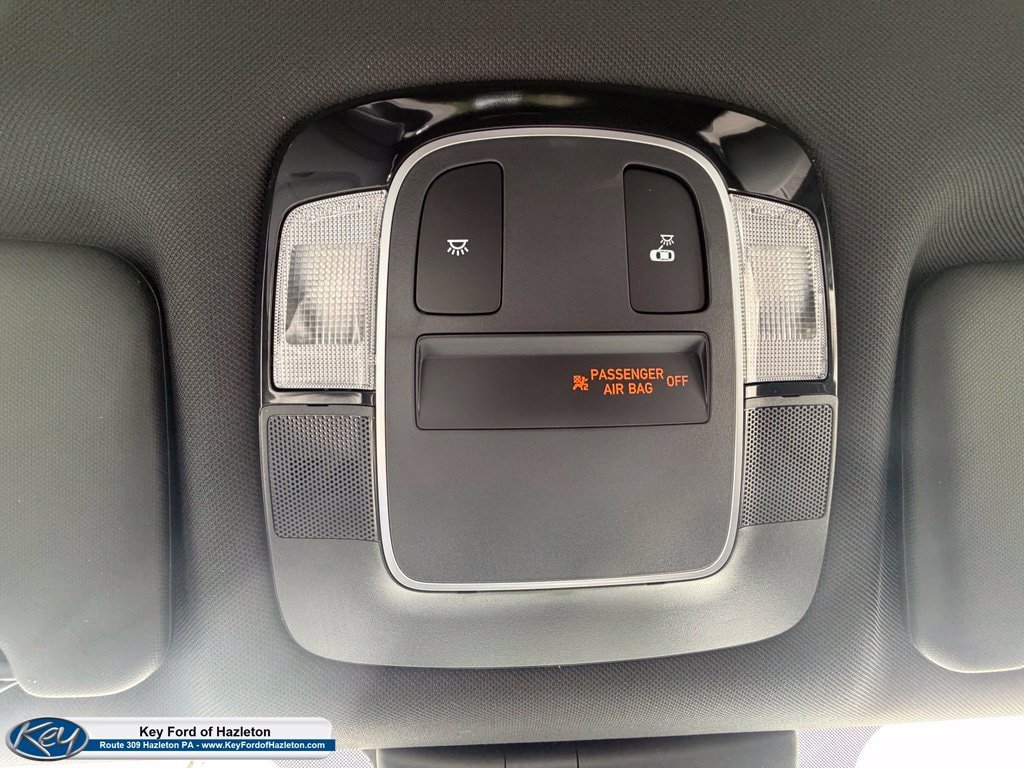 Used 2024 Hyundai Santa Cruz SE FWD image 30