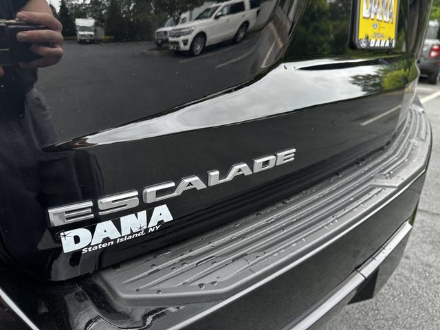 Used 2024 Cadillac Escalade Premium Luxury AWD/4WD image 48