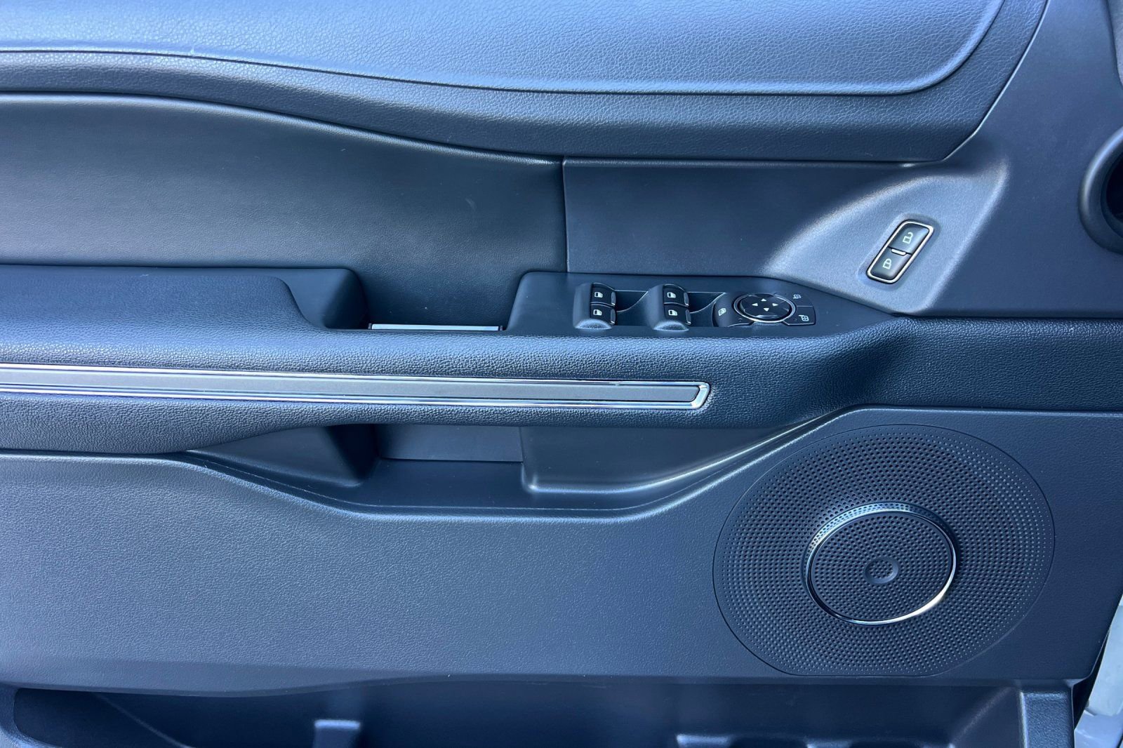 Certified 2022 Ford Expedition XLT image 15