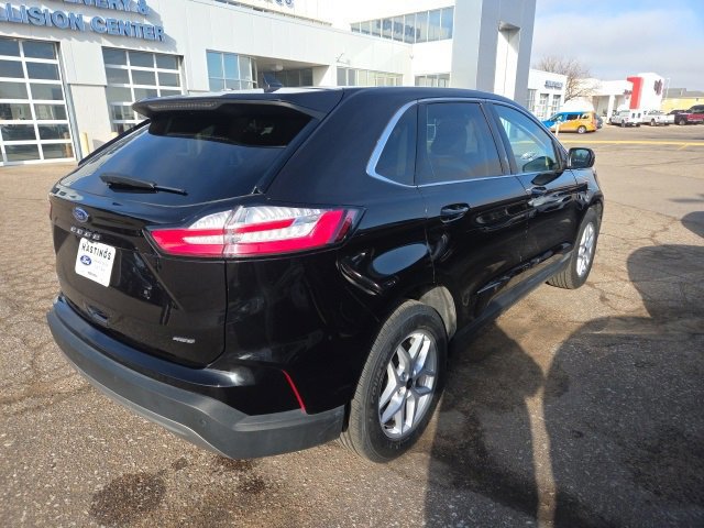 Certified 2024 Ford Edge SEL image 3