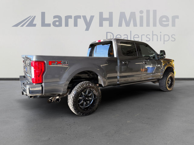 Certified 2019 Ford F350 Lariat w/ Lariat Ultimate Package image 5