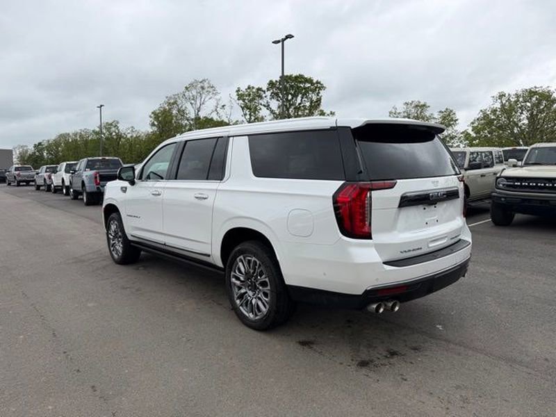 Used 2024 GMC Yukon XL Denali Ultimate image 2