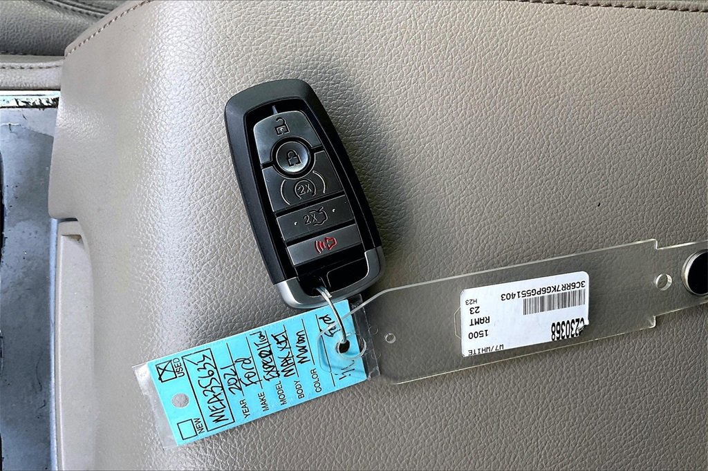 Certified 2021 Ford Expedition Max XLT image 36