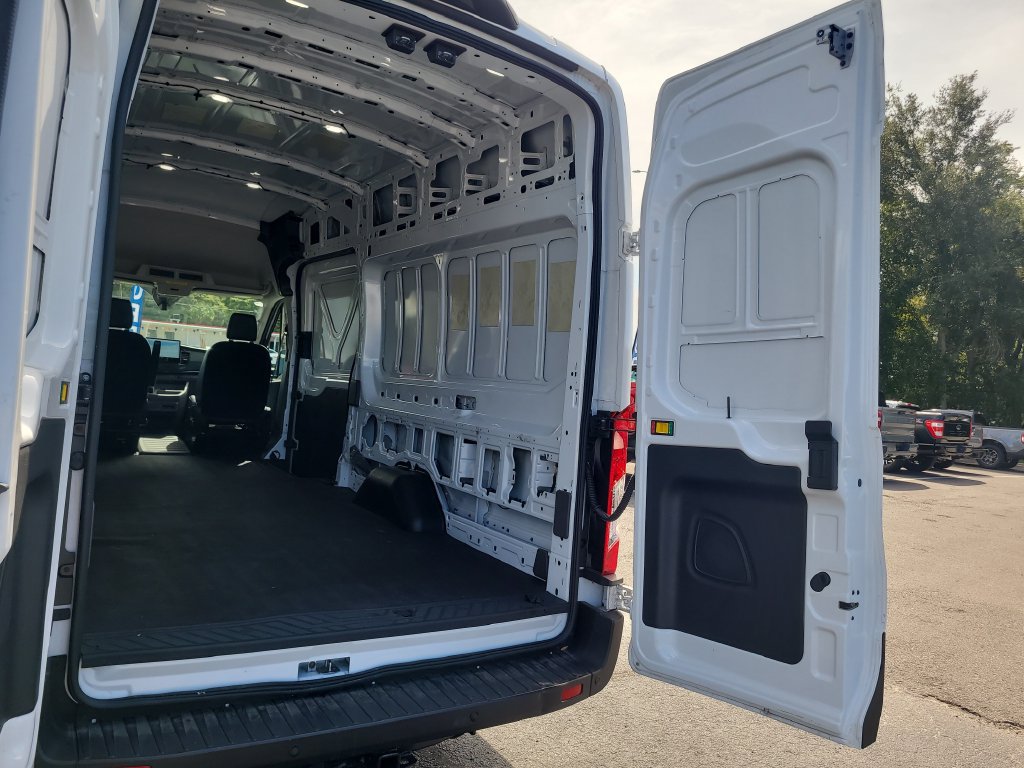 Certified 2025 Ford Transit 350 148 High Roof Extended RWD image 10