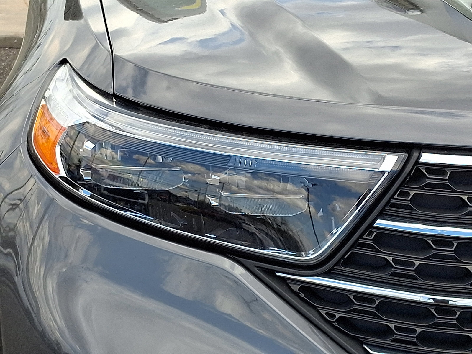 Certified 2023 Ford Explorer XLT image 9