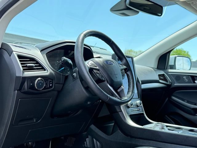 Certified 2024 Ford Edge SEL w/ Convenience Package AWD/4WD image 15