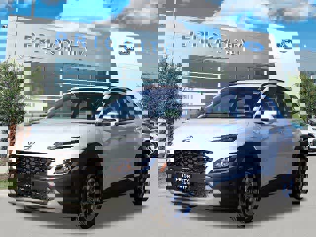 Used 2022 Hyundai Kona SEL image 1