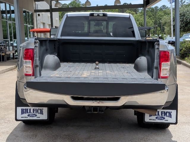 Used 2024 RAM 3500 Tradesman w/ Chrome Appearance Group AWD/4WD image 5