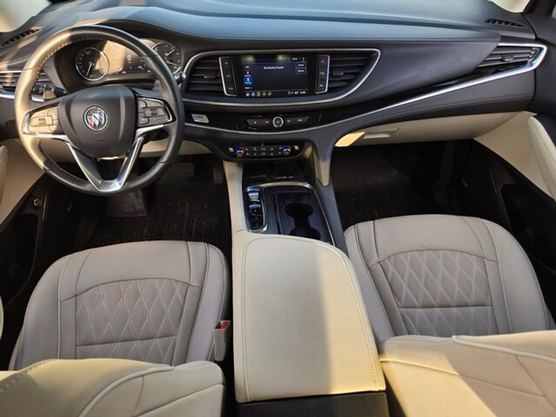 Used 2023 Buick Enclave Avenir w/ Avenir Technology Package image 14