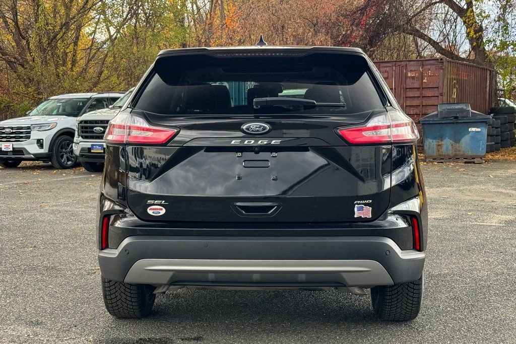 Certified 2022 Ford Edge SEL w/ Convenience Package image 4