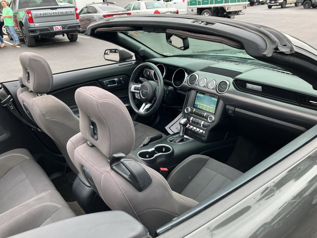 Certified 2018 Ford Mustang Convertible w/ Ecoboost Performance Package RWD image 15