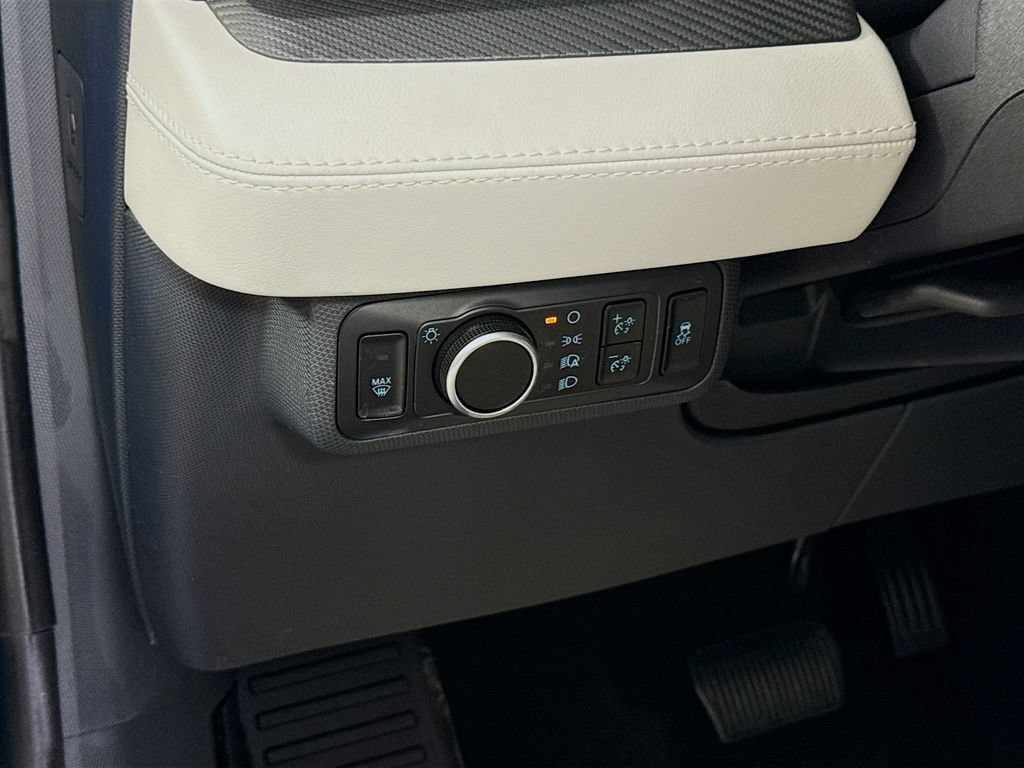 Certified 2025 Ford Mustang Mach-E Premium RWD image 17