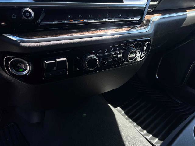 Used 2025 Chevrolet Silverado 1500 LT image 18