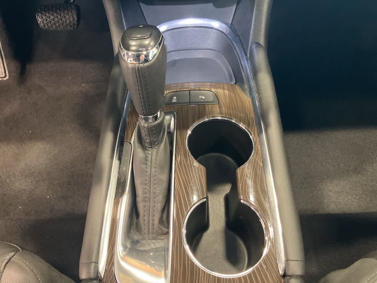 Used 2019 Chevrolet Malibu Premier FWD image 19