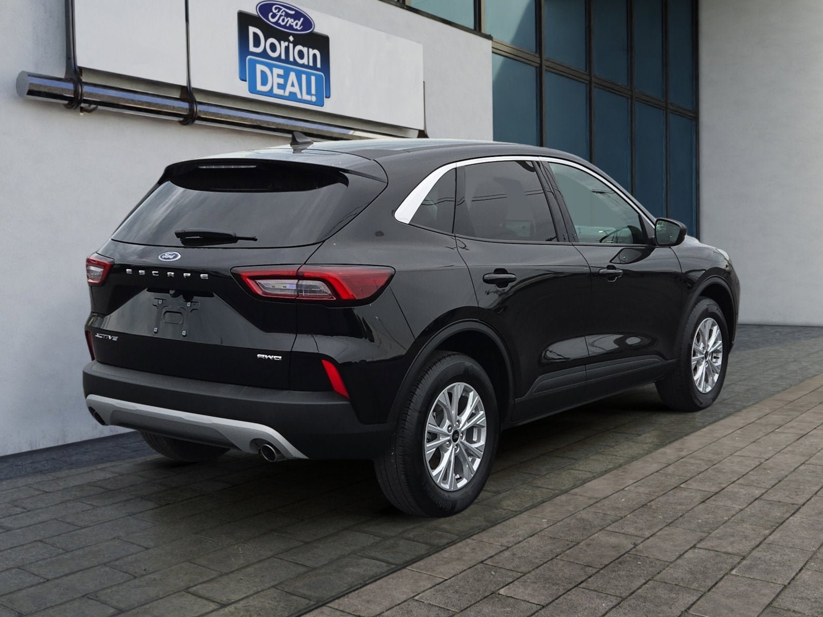 Certified 2024 Ford Escape Active AWD/4WD image 3