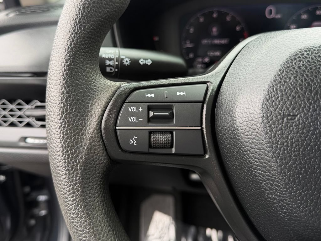 Used 2025 Honda Accord LX image 23