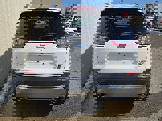 Used 2020 Jeep Cherokee Limited image 3