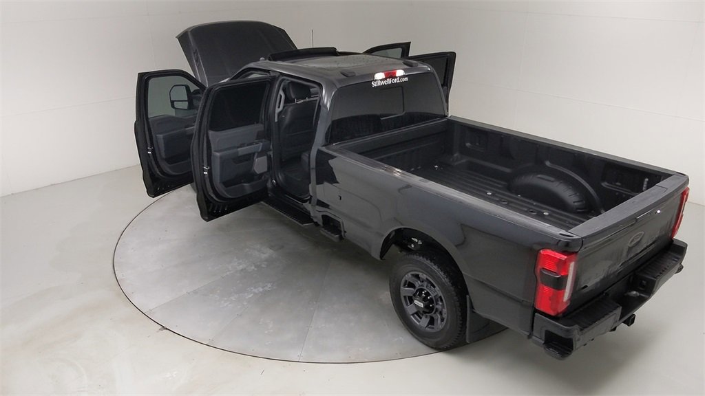 Certified 2023 Ford F250 Lariat w/ Lariat Ultimate Package image 55