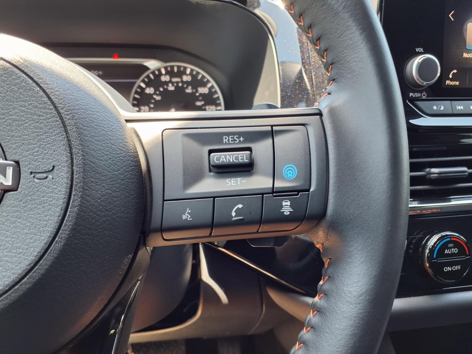 Used 2025 Nissan Pathfinder Rock Creek AWD/4WD image 24