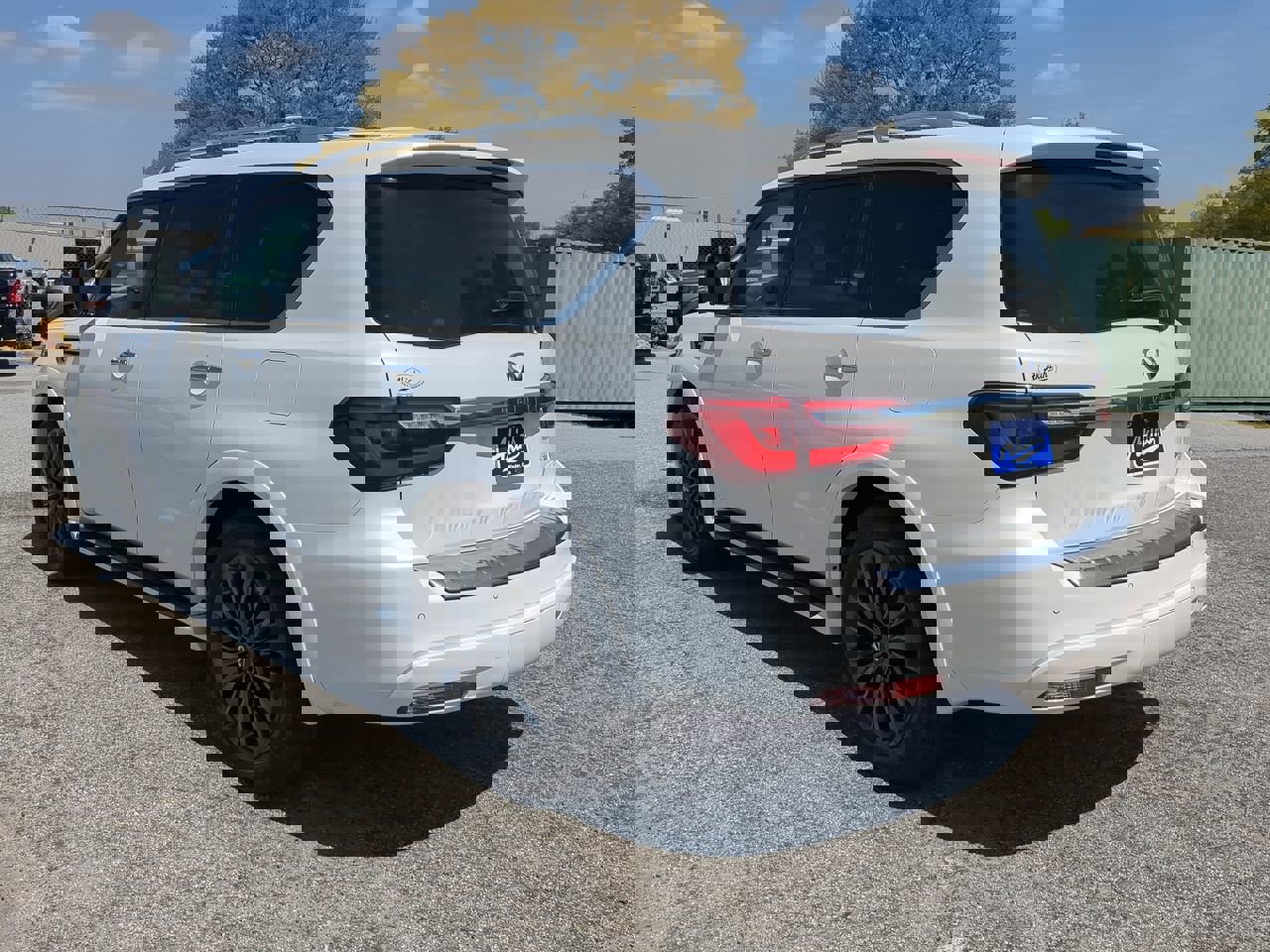 Used 2022 INFINITI QX80 Sensory w/ Cargo Package image 2