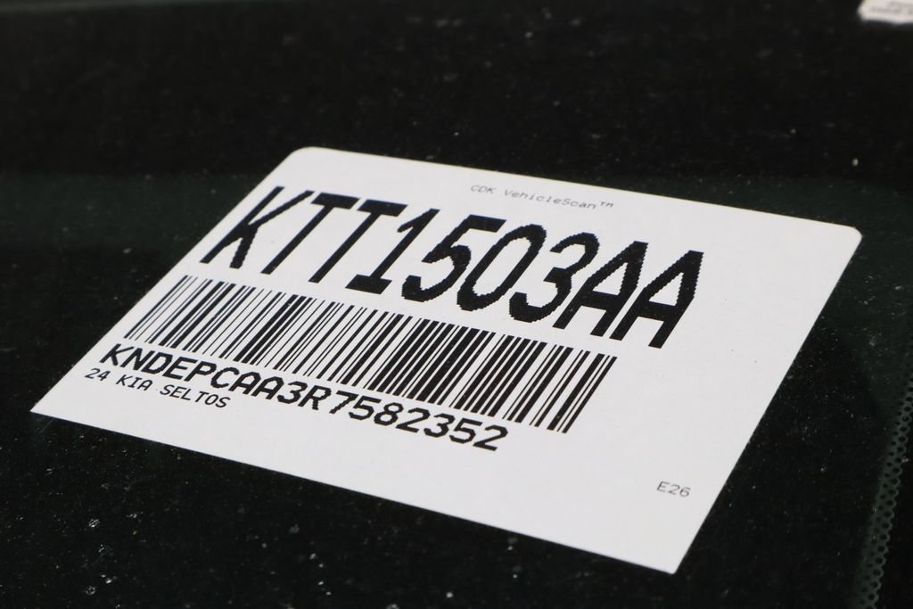 Used 2024 Kia Seltos LX AWD/4WD image 32