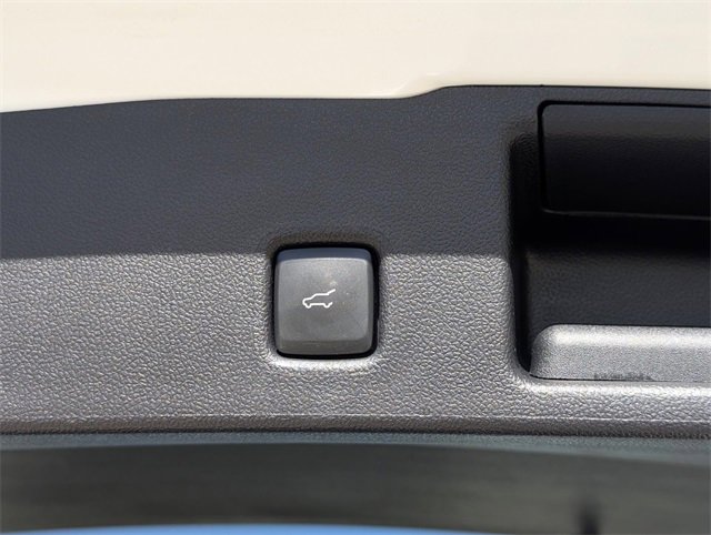 Certified 2024 Ford Escape ST-Line Select w/ Tech Pack #2 image 11