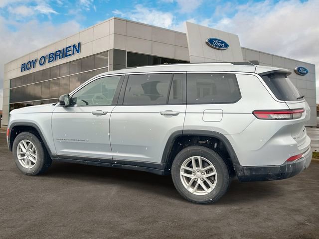 Used 2022 Jeep Grand Cherokee L Laredo w/ Luxury Tech Group I image 2