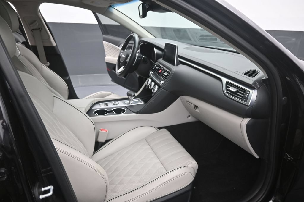 Used 2019 Genesis G70 2.0T Advanced w/ Dynamic Package RWD image 26