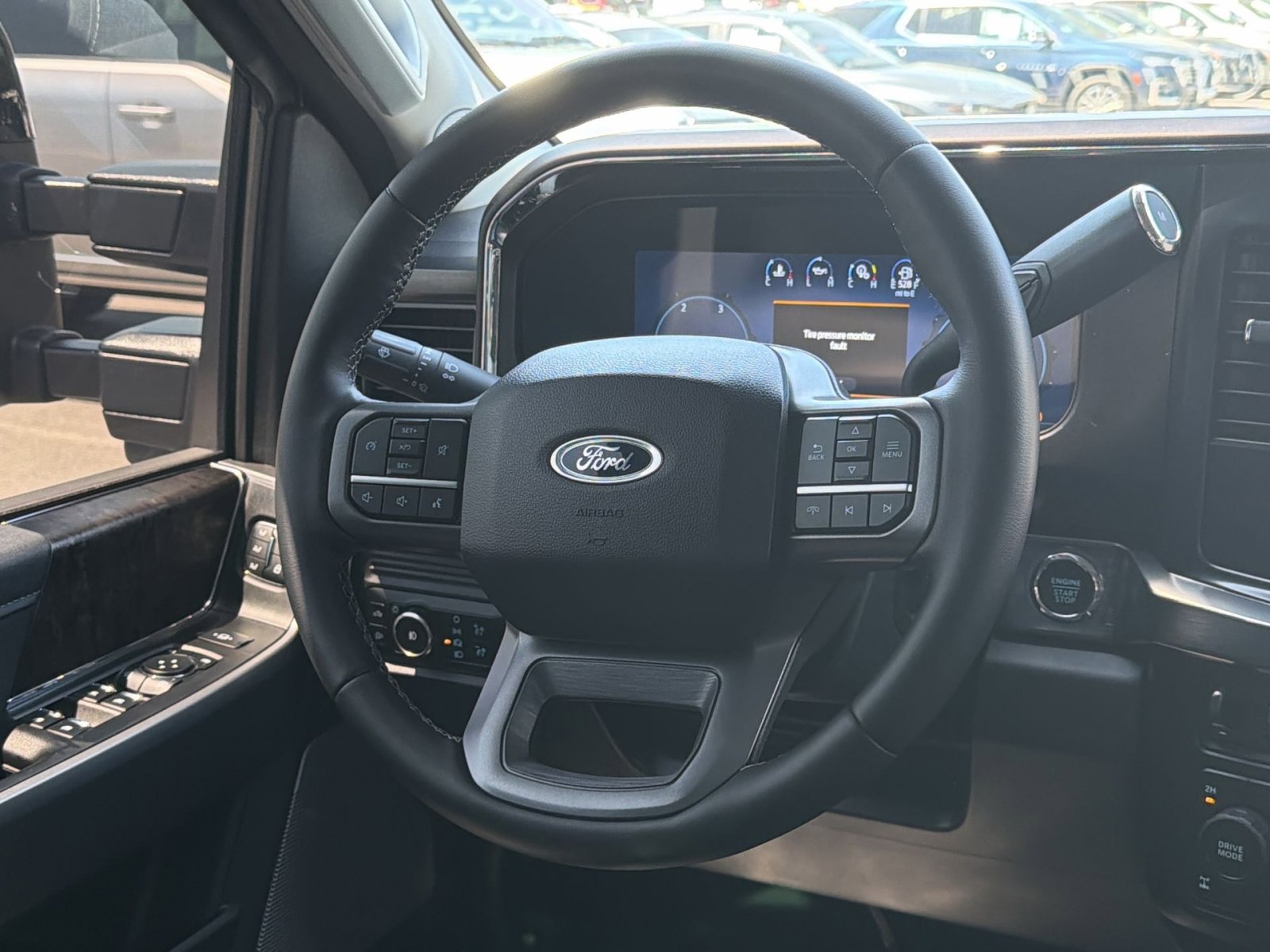 Certified 2025 Ford F250 Lariat w/ Black Appearance Package AWD/4WD image 29
