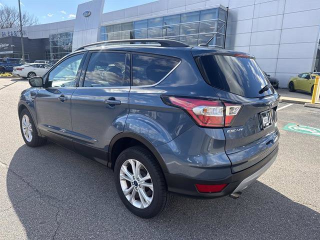 Certified 2018 Ford Escape SE image 3