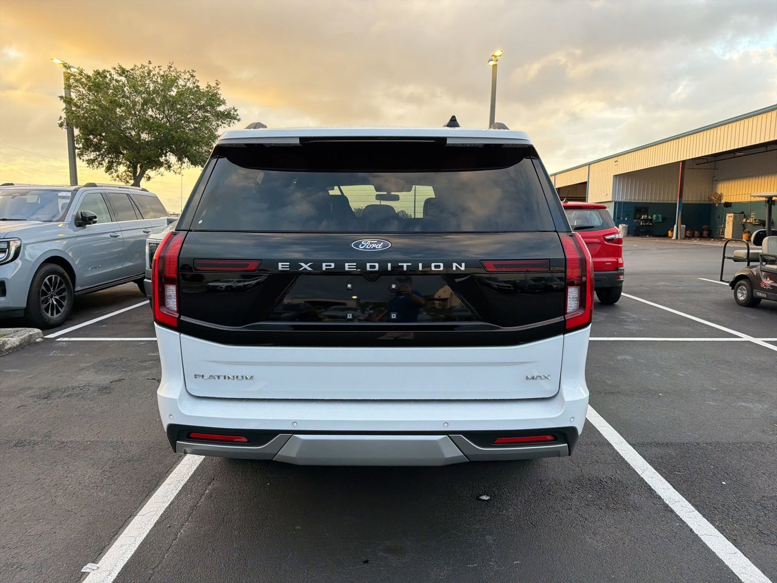 Certified 2025 Ford Expedition Max Platinum image 8