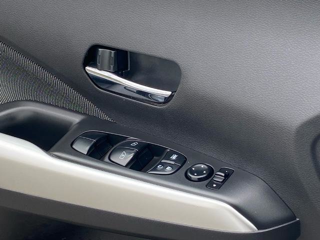 Used 2020 Nissan Kicks SV image 19