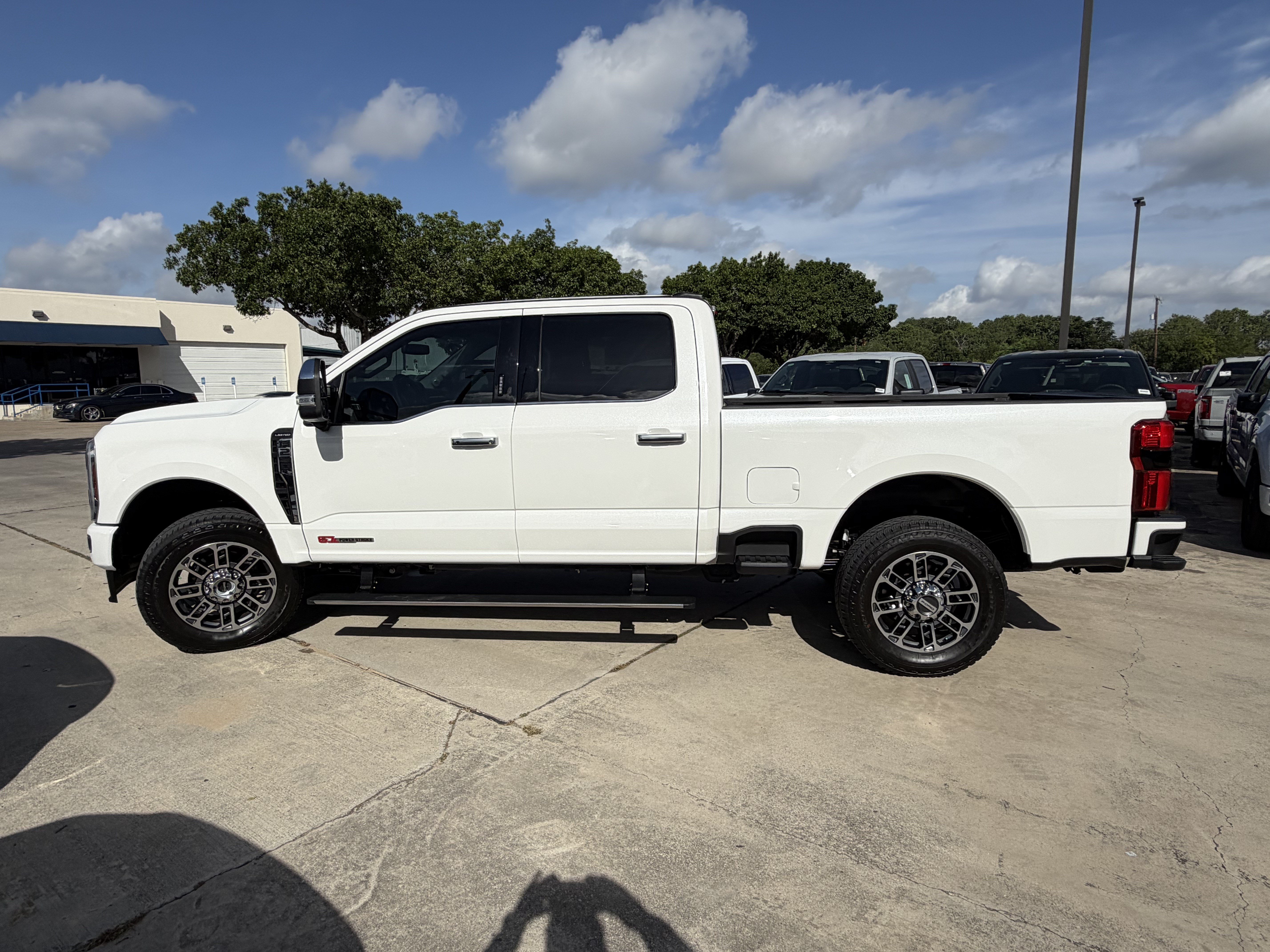 Certified 2024 Ford F250 Limited AWD/4WD image 10