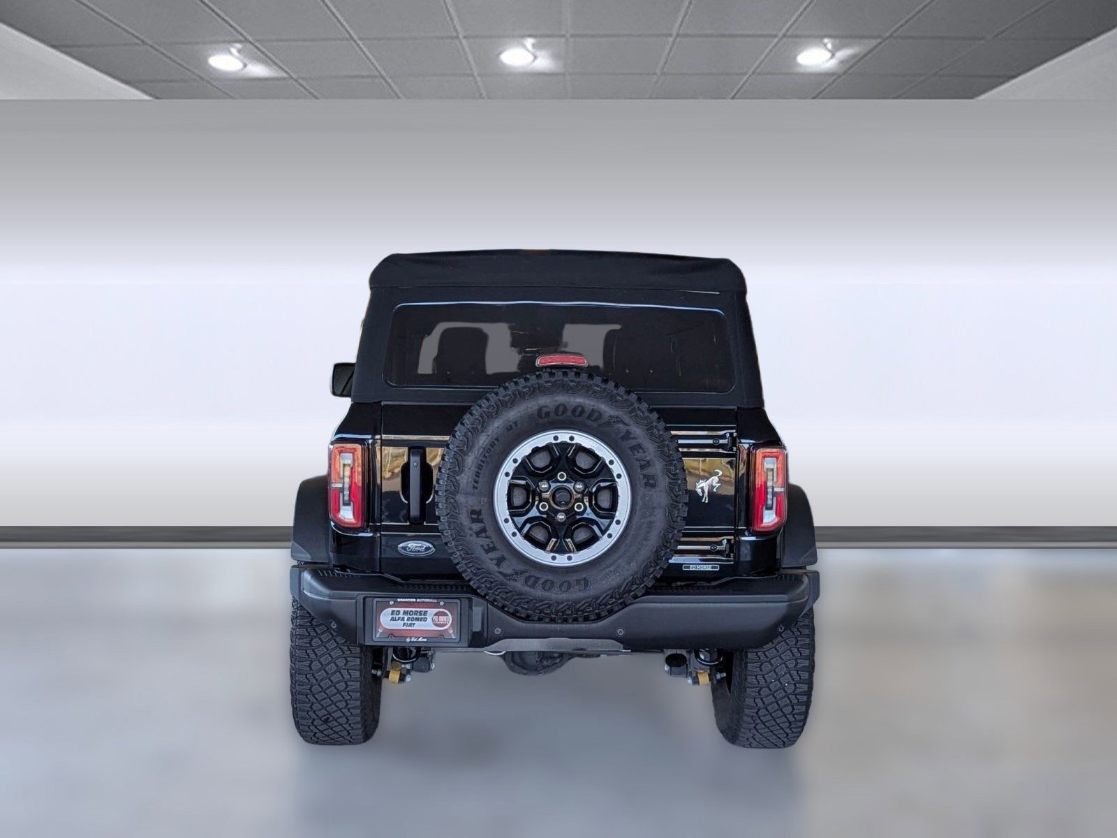 Certified 2023 Ford Bronco Badlands w/ Sasquatch Package image 4