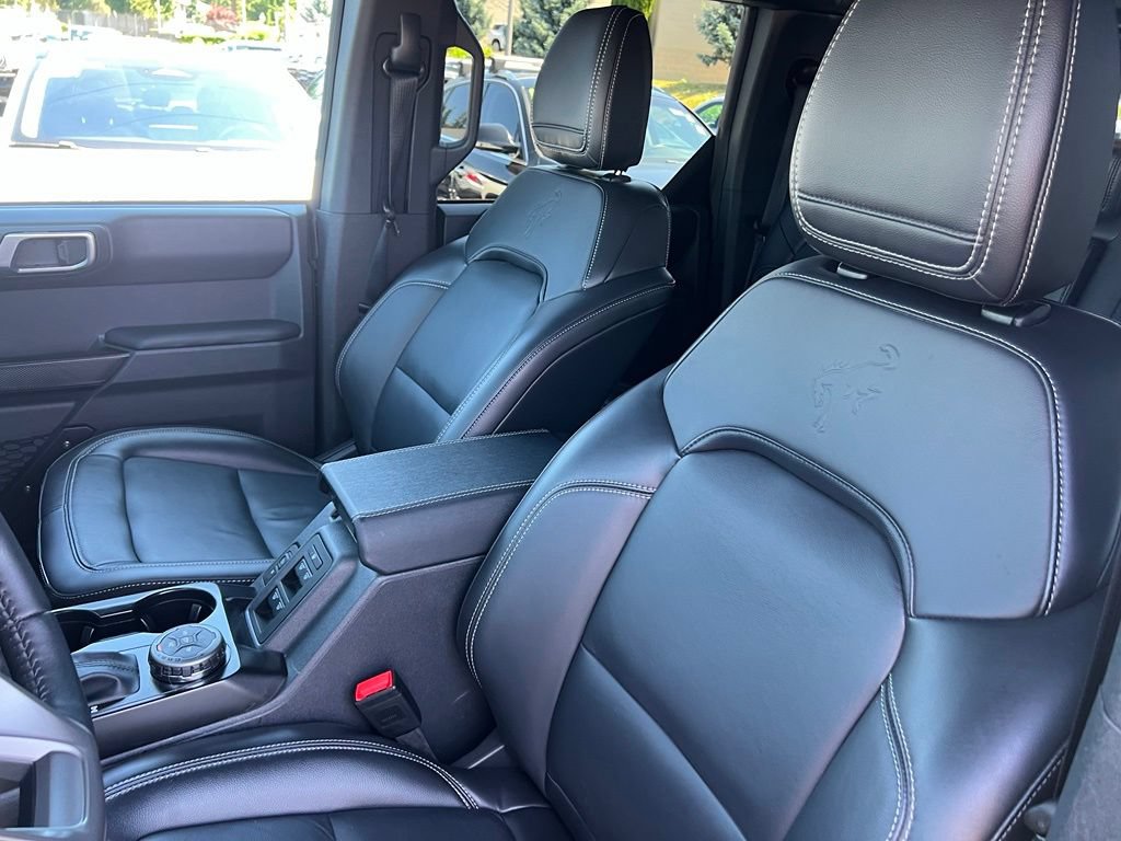 Certified 2025 Ford Bronco Outer Banks AWD/4WD image 13