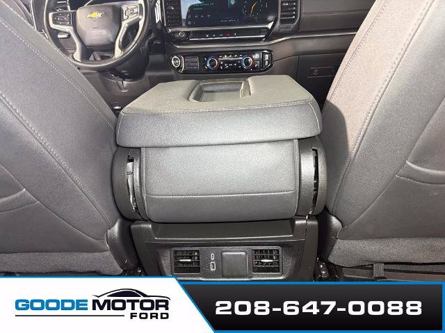 Used 2024 Chevrolet Silverado 3500 LTZ AWD/4WD image 21