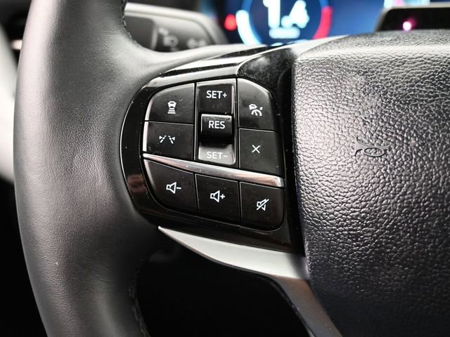 Certified 2025 Ford Explorer Platinum w/ Ultimate Package image 16