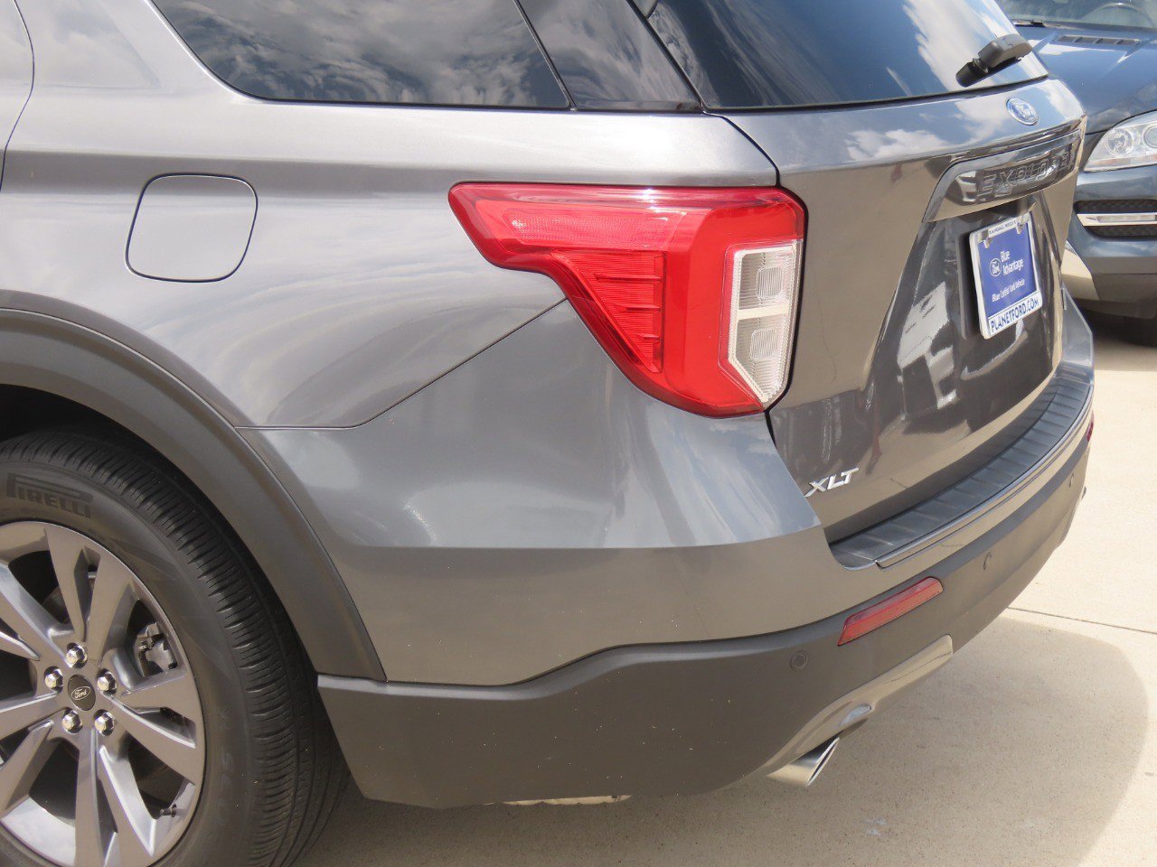 Certified 2023 Ford Explorer XLT w/ Equipment Group 202A RWD image 14