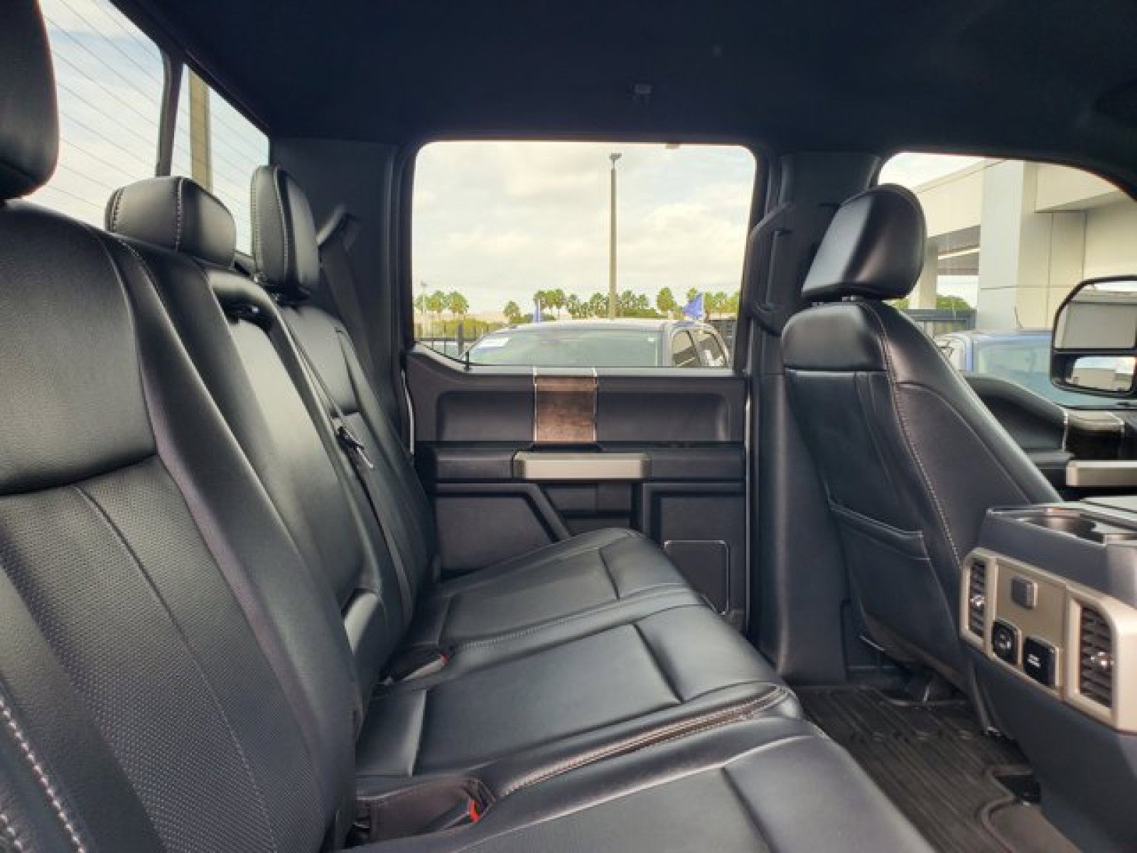 Certified 2022 Ford F250 Lariat w/ Lariat Ultimate Package image 33