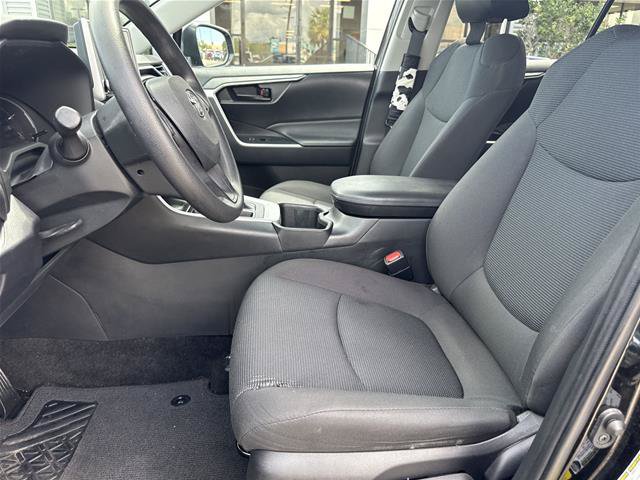 Used 2024 Toyota RAV4 LE FWD image 4