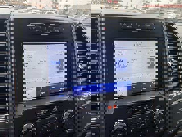 Certified 2022 Ford F250 XLT w/ Black Appearance Package image 15