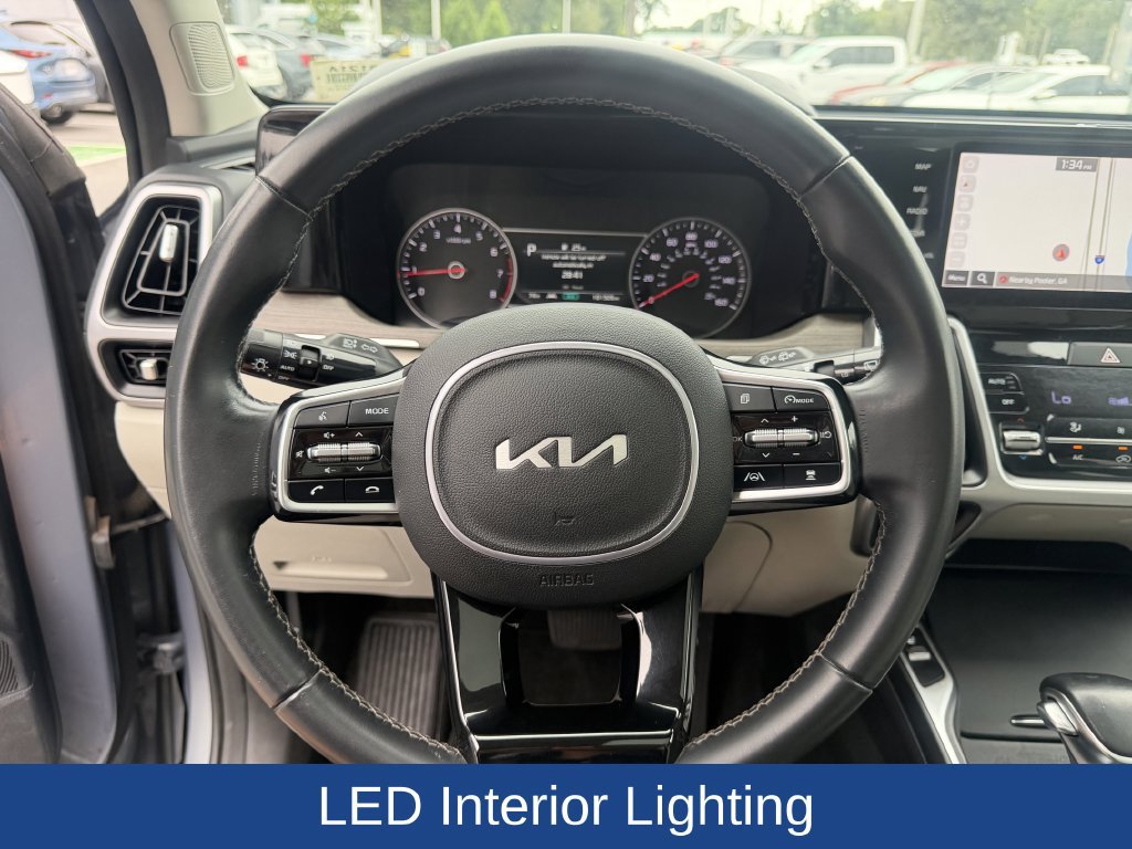 Used 2023 Kia Sorento EX w/ Panoramic Sunroof Package FWD image 14
