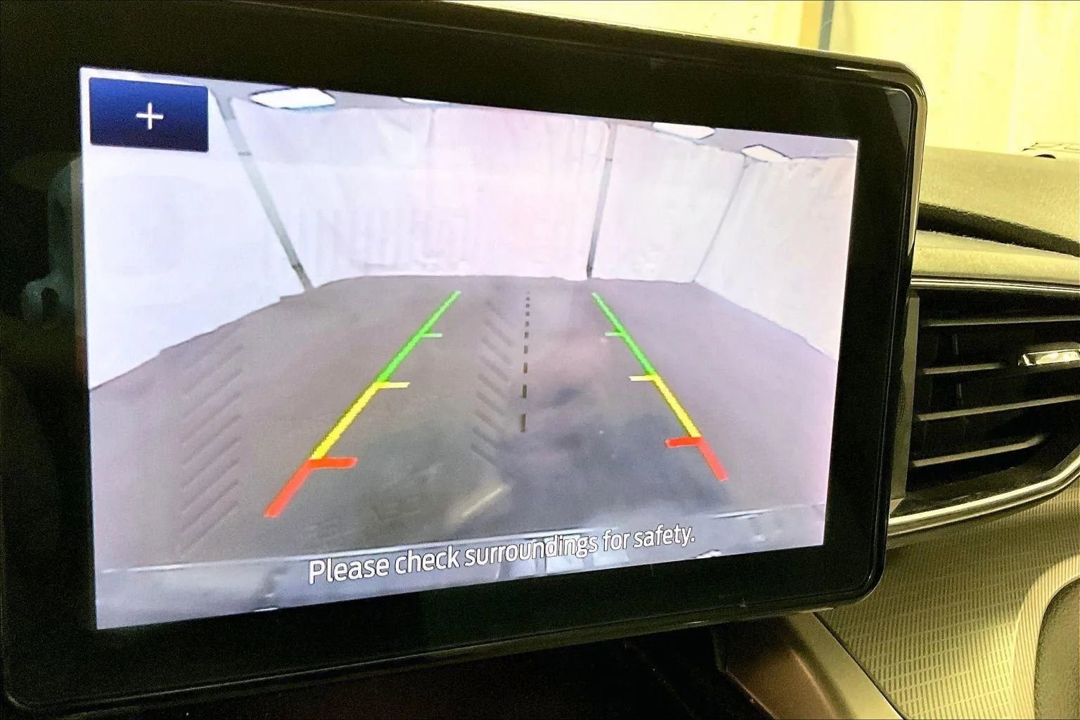 Certified 2021 Ford Explorer XLT w/ Equipment Group 202A image 20