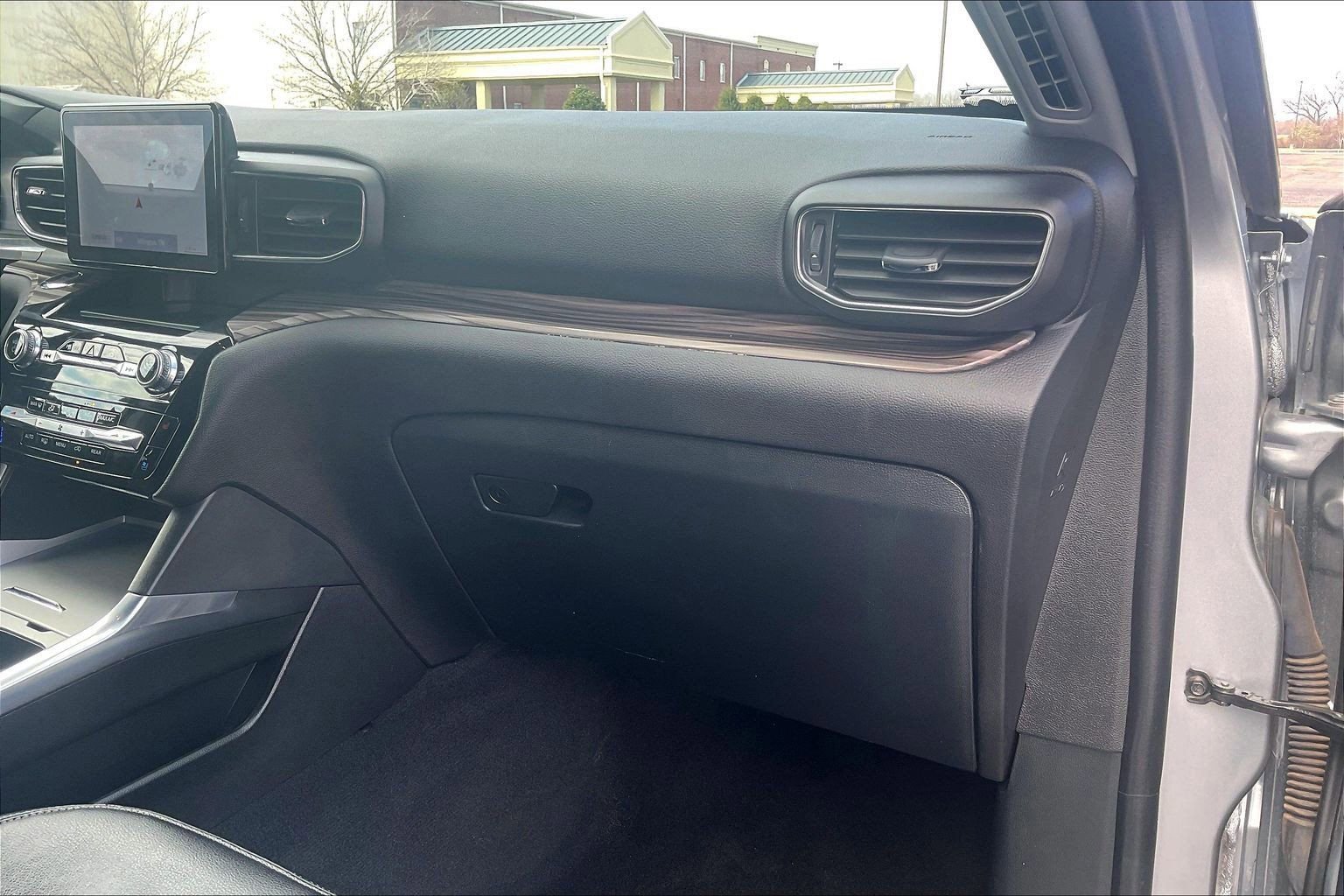 Certified 2023 Ford Explorer Limited image 15