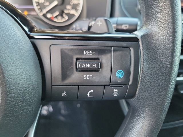 Used 2023 Nissan Rogue SV image 10