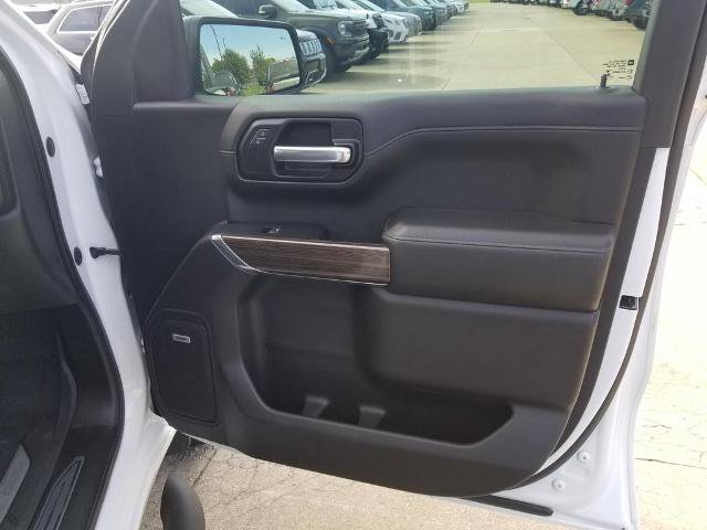 Used 2019 Chevrolet Silverado 1500 LT Trail Boss AWD/4WD image 18