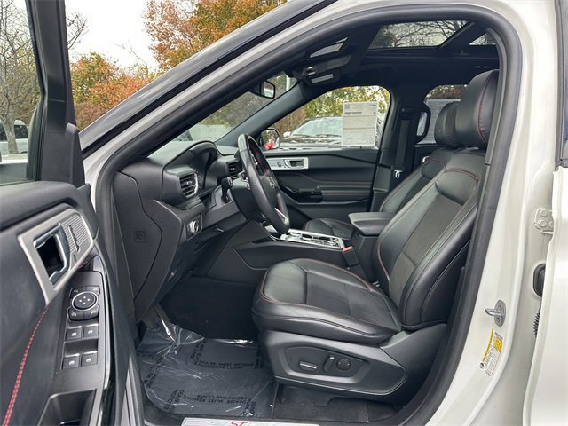 Certified 2022 Ford Explorer ST-Line w/ Class IV Trailer Tow Package image 20