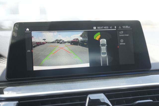 Used 2020 BMW 540i w/ M Sport Package image 27