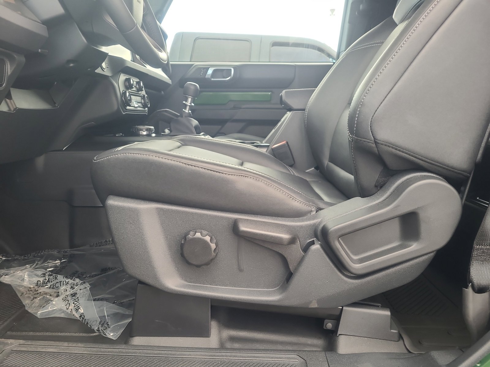 Certified 2025 Ford Bronco Badlands image 14