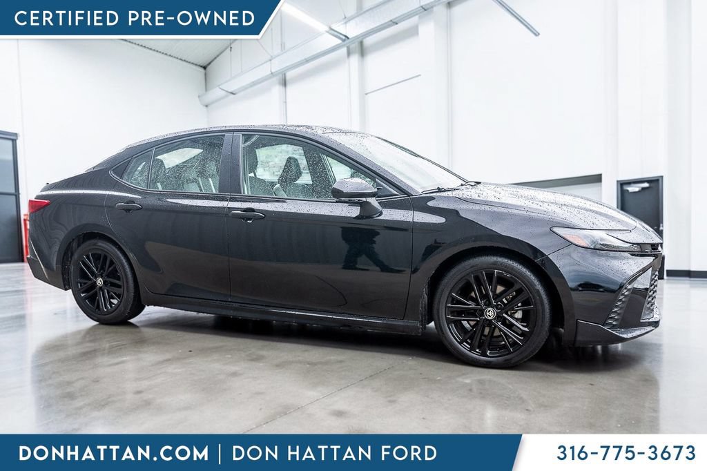 Used 2025 Toyota Camry SE FWD image 30